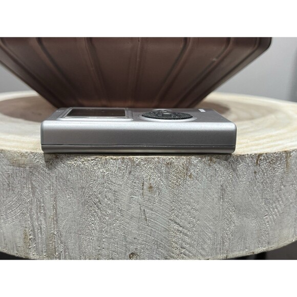 Vintage RCA H115 5GB Hard Drive Digital Music Player Silver Rare Untested - Picture 6 of 6